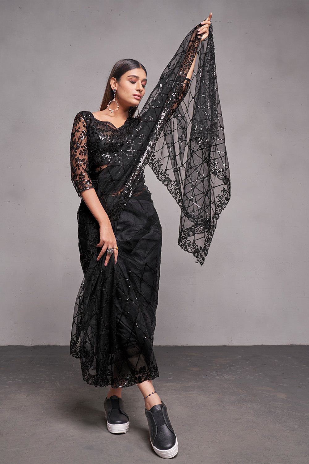 Black Net Saree With Blouse Piece